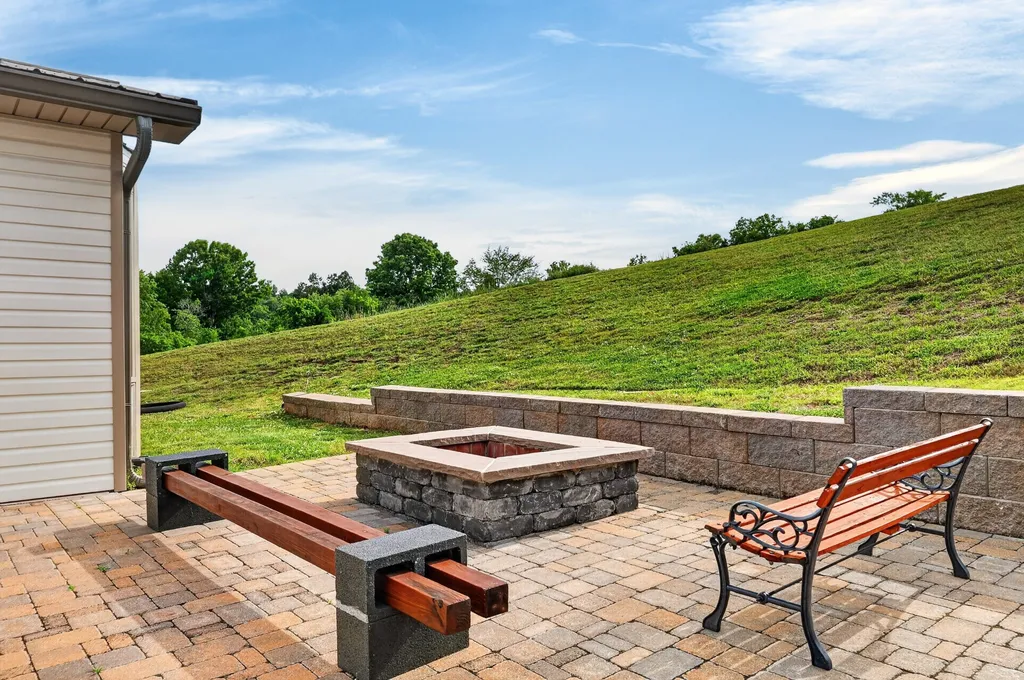 10 Briarhill Drive Fayetteville TN 37334