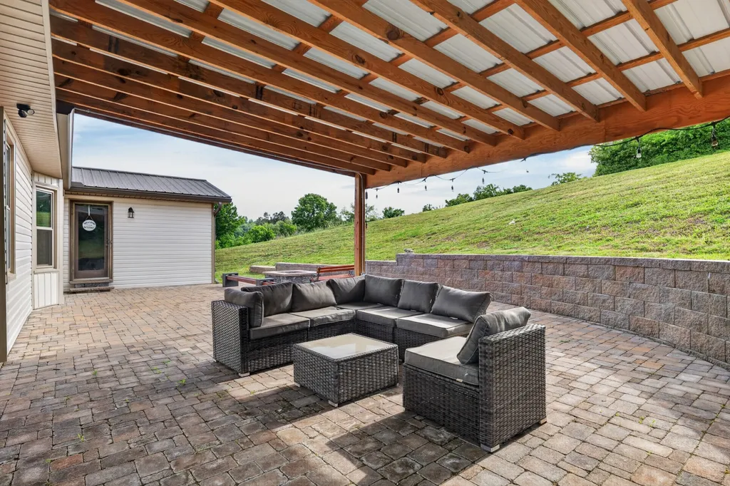 10 Briarhill Drive Fayetteville TN 37334