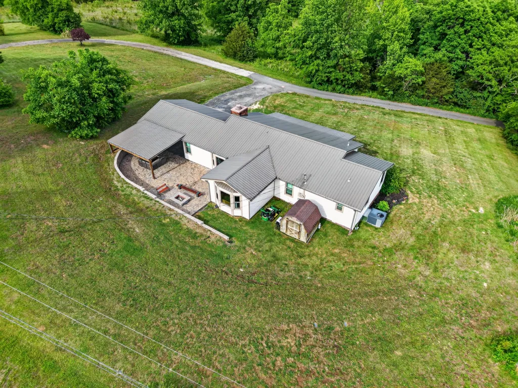 10 Briarhill Drive Fayetteville TN 37334