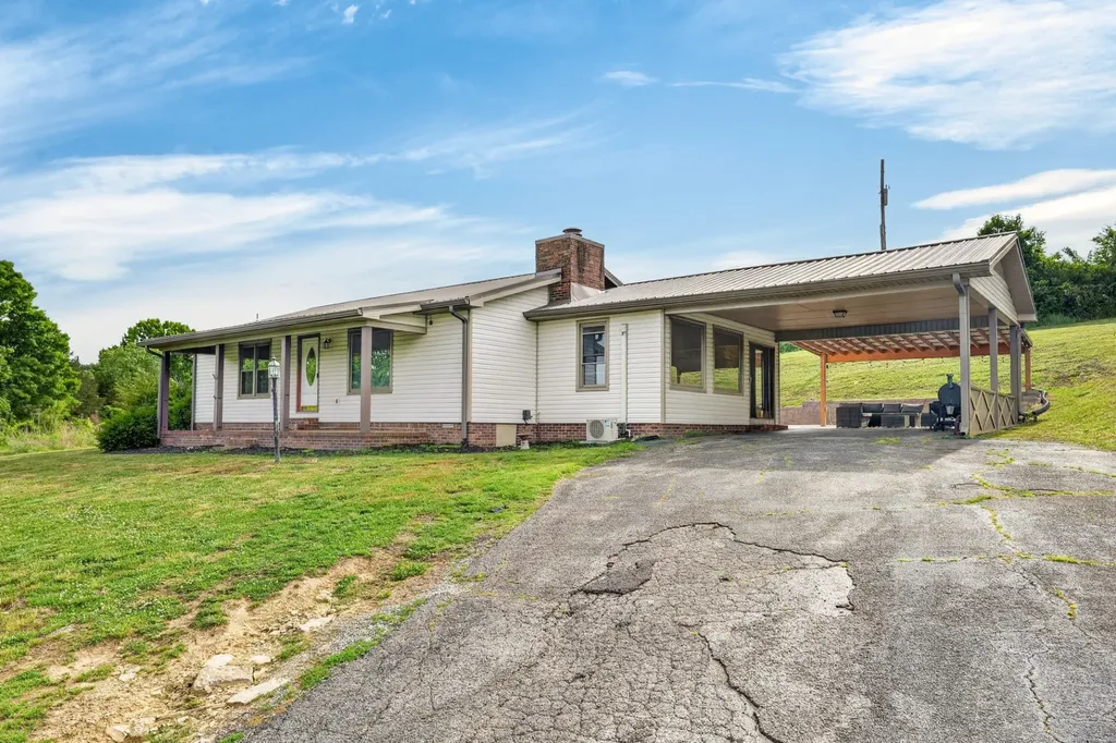 10 Briarhill Drive Fayetteville TN 37334
