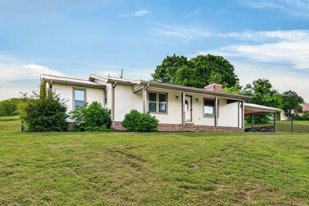 10 Briarhill Drive Fayetteville TN 37334