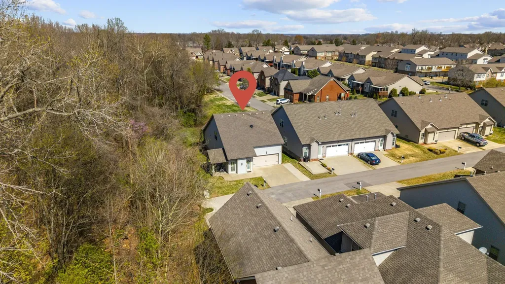 214 Whitman Alley Clarksville TN 37043