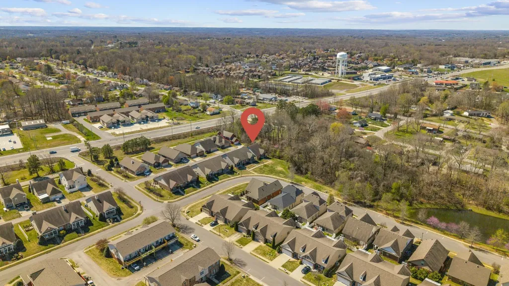 214 Whitman Alley Clarksville TN 37043