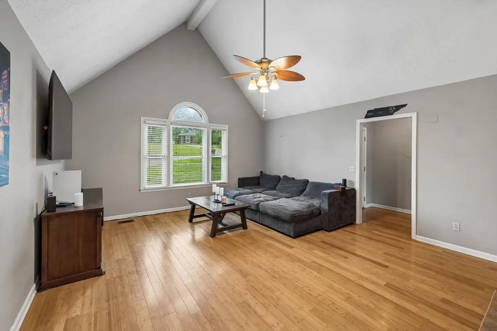 1006 Cynthia Trail Goodlettsville TN 37072