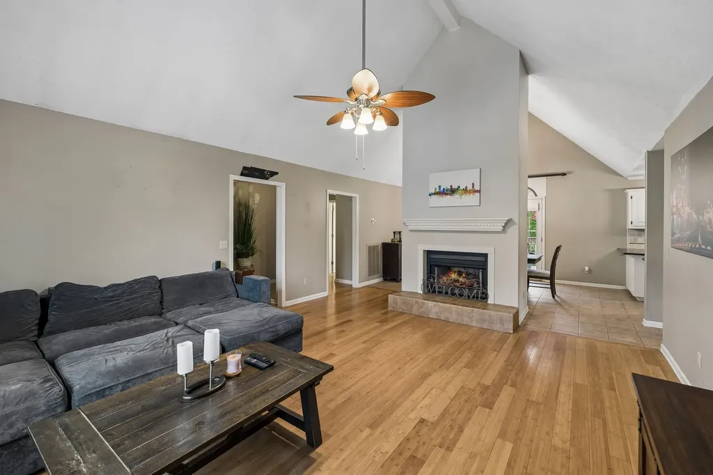 1006 Cynthia Trail Goodlettsville TN 37072