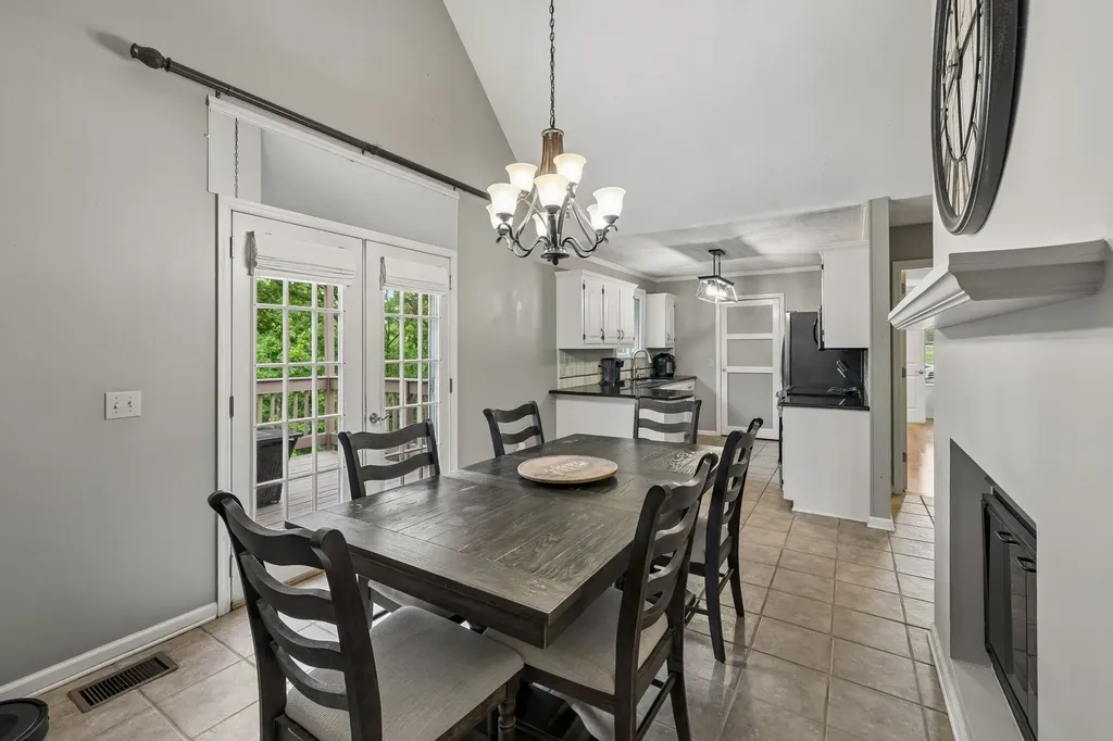 1006 Cynthia Trail Goodlettsville TN 37072
