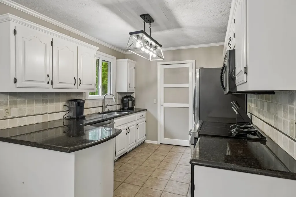 1006 Cynthia Trail Goodlettsville TN 37072