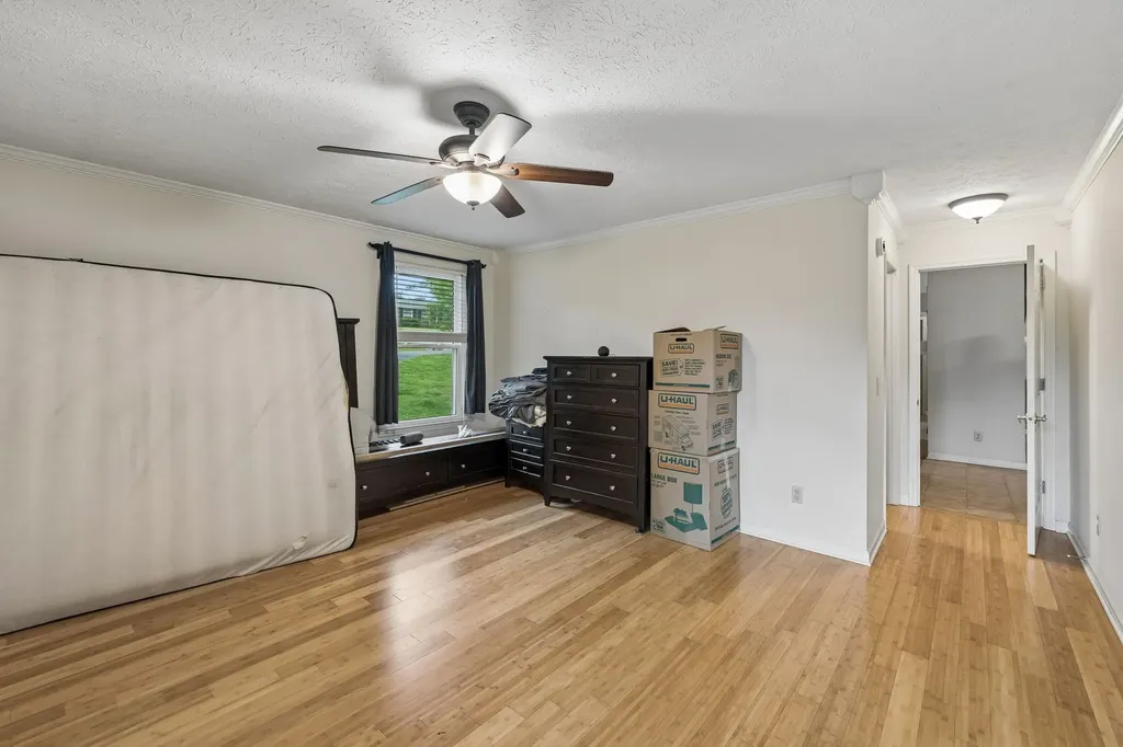 1006 Cynthia Trail Goodlettsville TN 37072