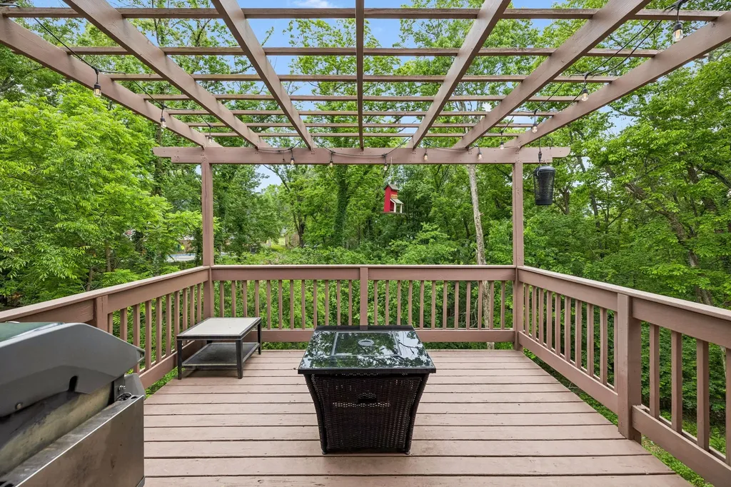 1006 Cynthia Trail Goodlettsville TN 37072