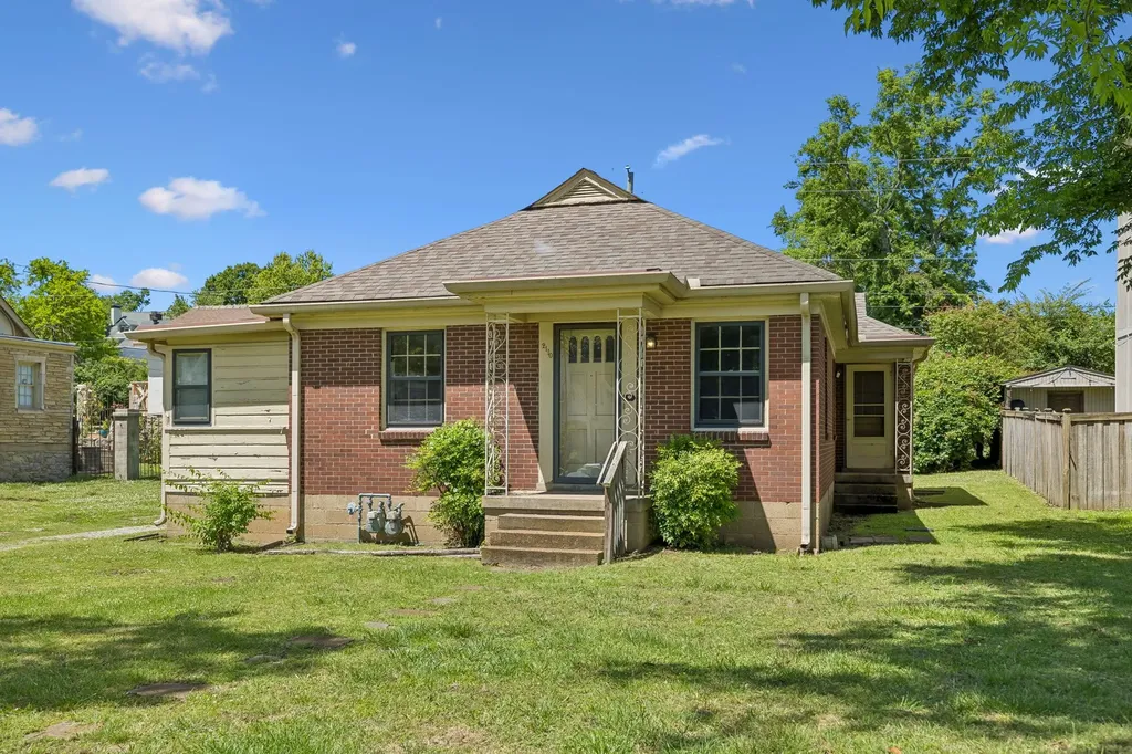 2110A W Linden Avenue Nashville TN 37212