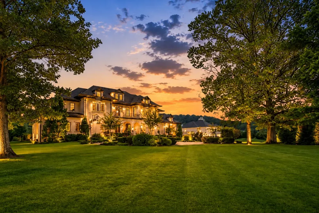 698 Brass Lantern Place Brentwood TN 37027