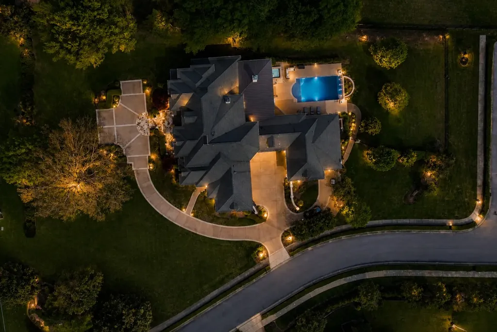 698 Brass Lantern Place Brentwood TN 37027