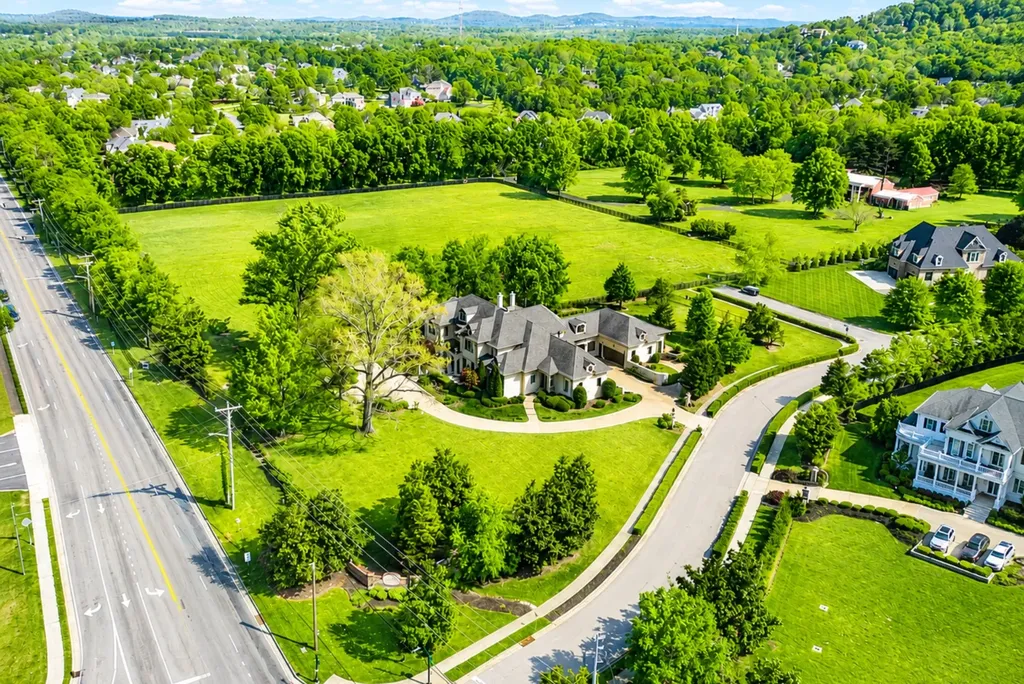 698 Brass Lantern Place Brentwood TN 37027