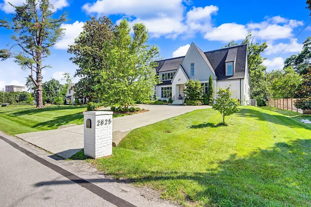 2825 Sugar Tree Road Nashville TN 37215