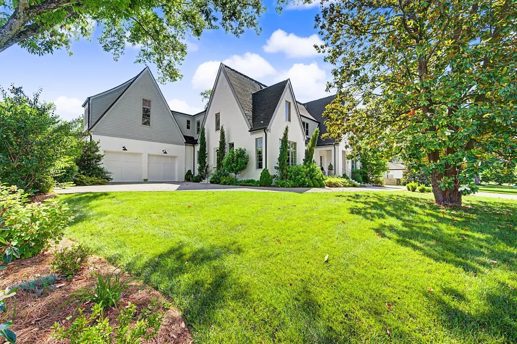 2825 Sugar Tree Road Nashville TN 37215