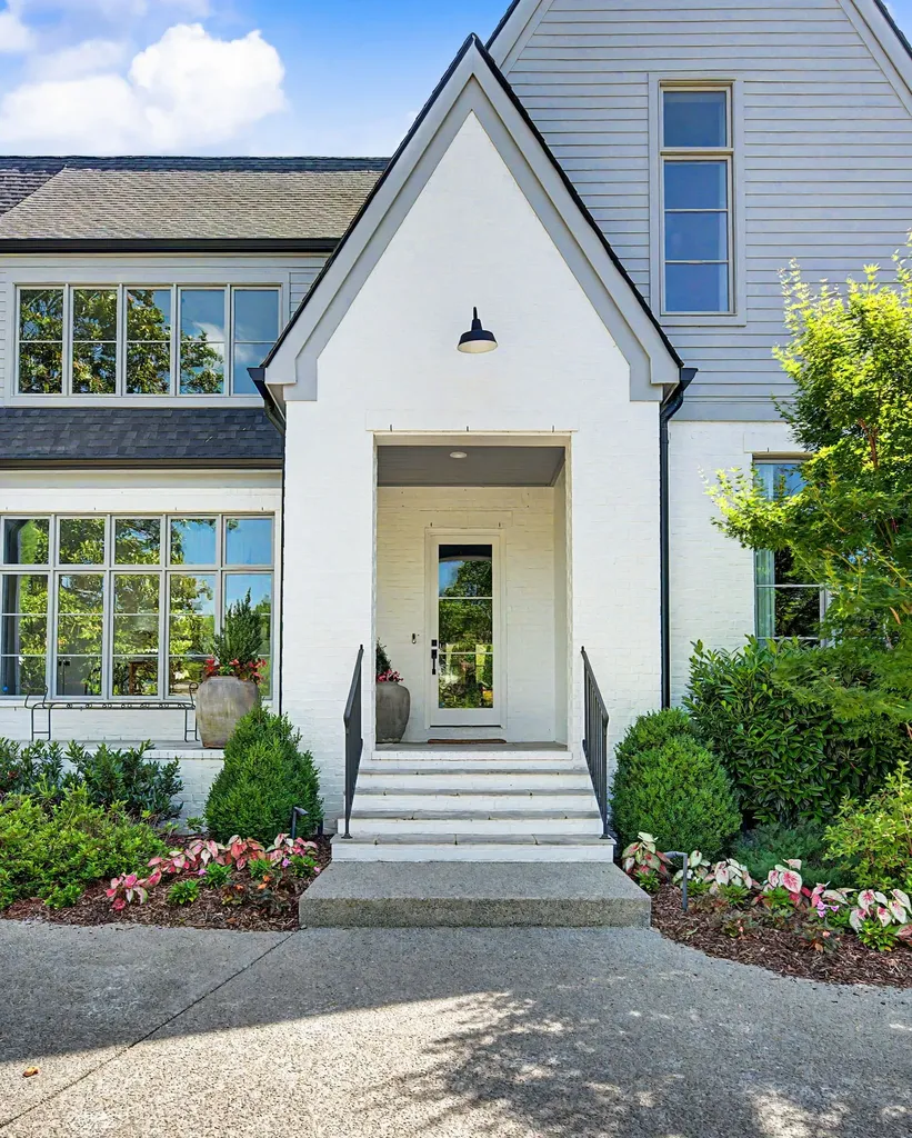 2825 Sugar Tree Road Nashville TN 37215