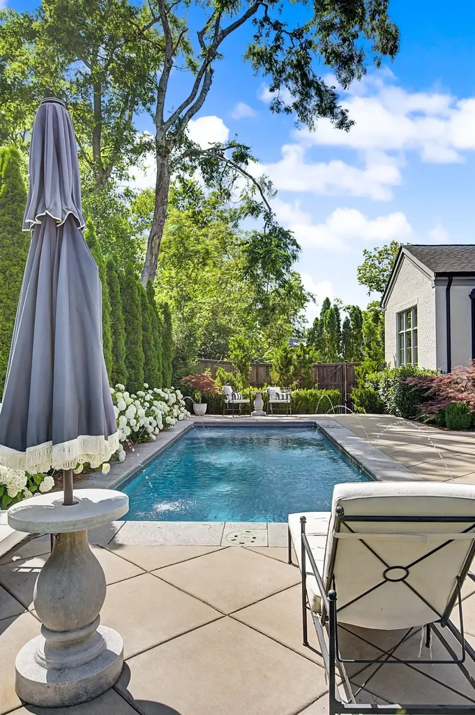 2825 Sugar Tree Road Nashville TN 37215