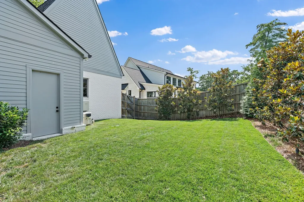 2825 Sugar Tree Road Nashville TN 37215