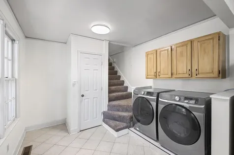 503 E Swan Ridge Circle Memphis TN 38122