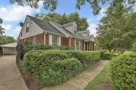 503 E Swan Ridge Circle Memphis TN 38122