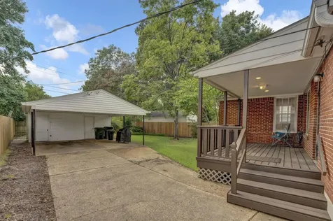 503 E Swan Ridge Circle Memphis TN 38122