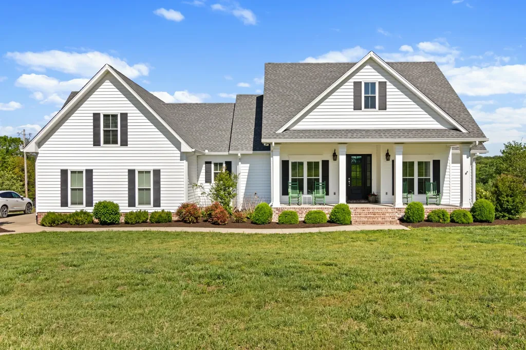 9043 Cross Plains Road White House TN 37188