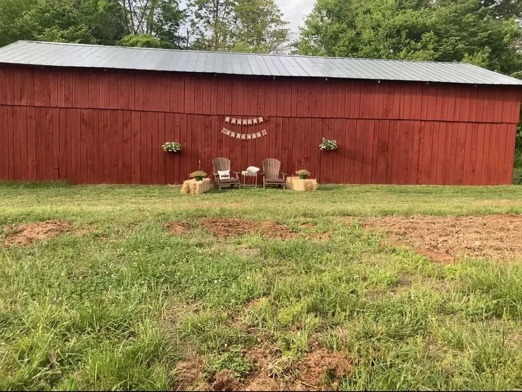 9043 Cross Plains Road White House TN 37188