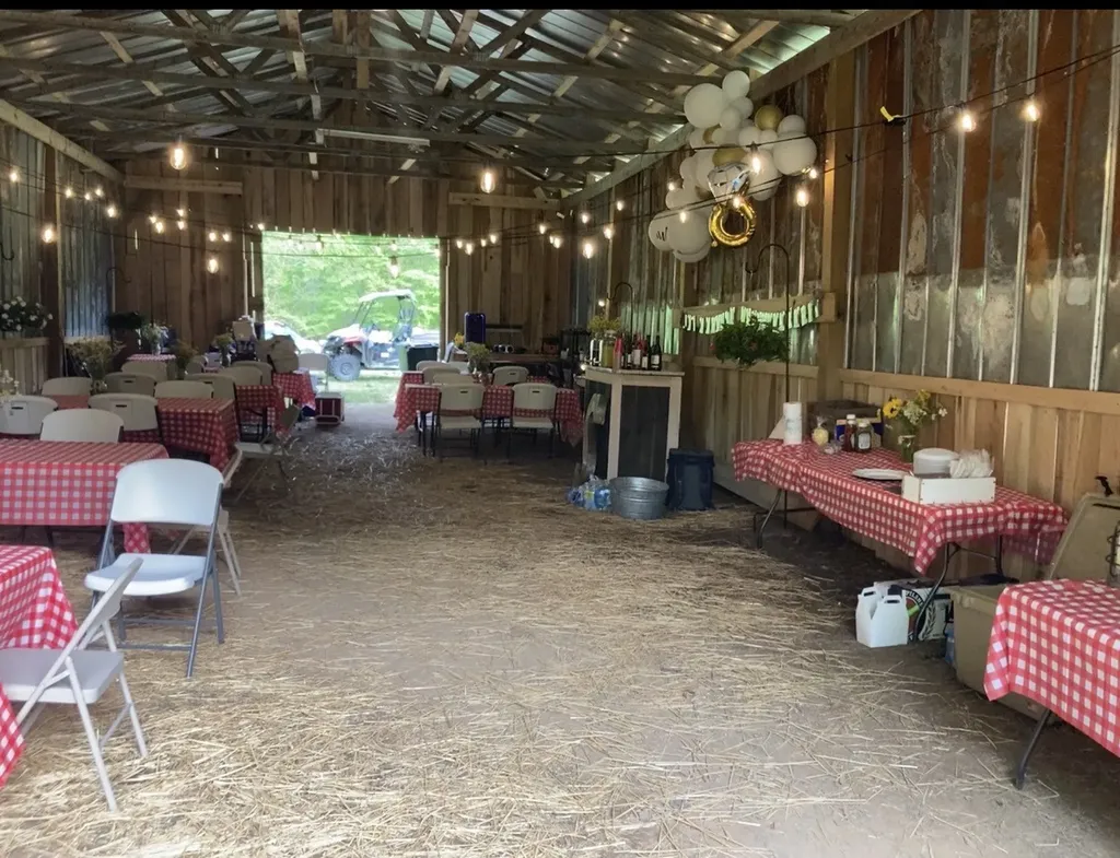 9043 Cross Plains Road White House TN 37188