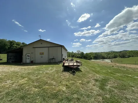 341 Horseshoe Bend Lane Elmwood TN 38560