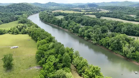 341 Horseshoe Bend Lane Elmwood TN 38560