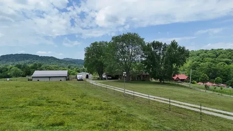 341 Horseshoe Bend Lane Elmwood TN 38560
