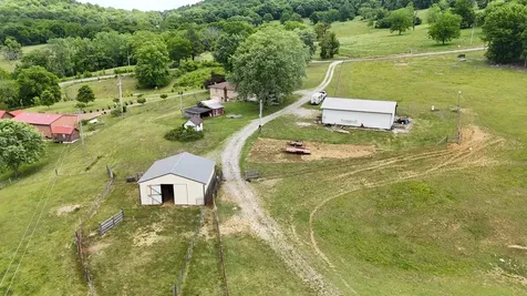 341 Horseshoe Bend Lane Elmwood TN 38560