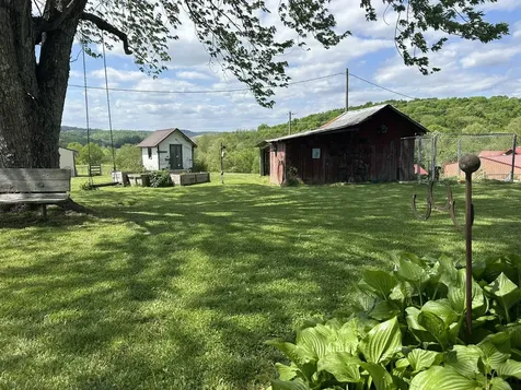 341 Horseshoe Bend Lane Elmwood TN 38560