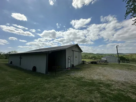 341 Horseshoe Bend Lane Elmwood TN 38560