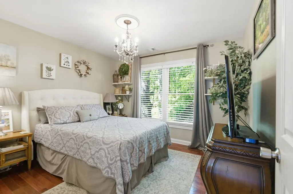 137 Sequoyah Lane Nashville TN 37221