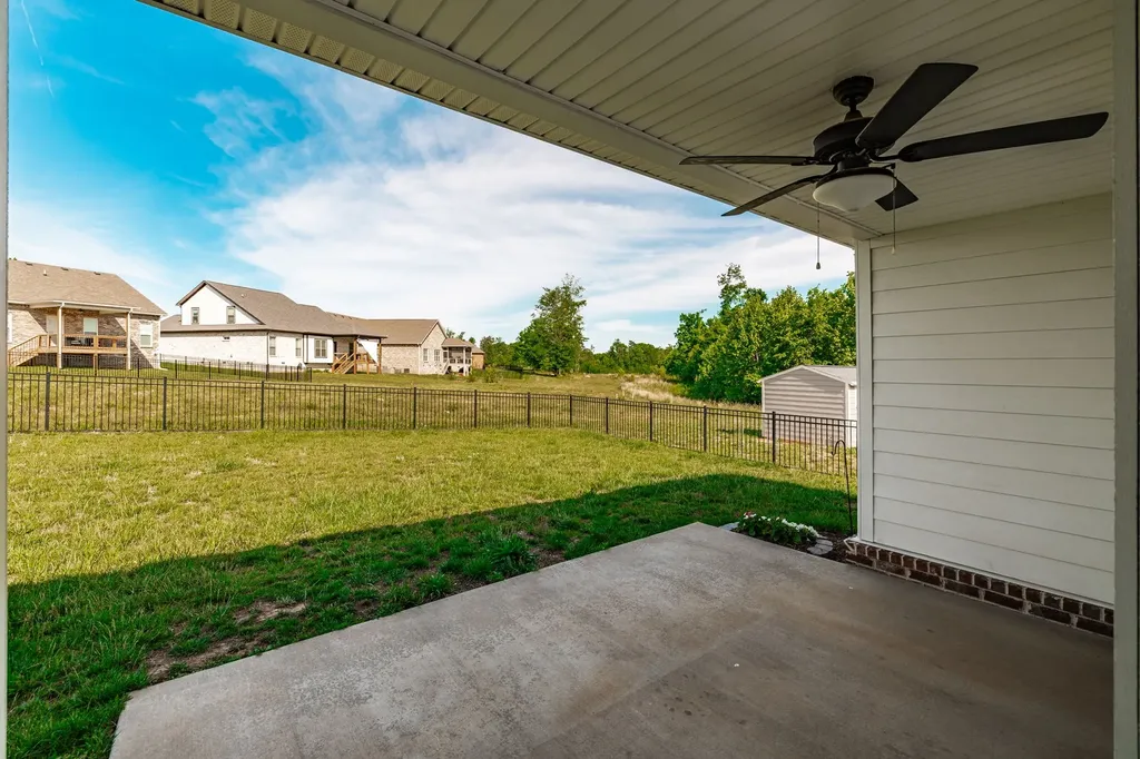 905 Frog Gip Pond Court Clarksville TN 37043