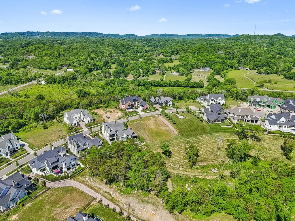 9120 Sawtooth Lane College Grove TN 37046