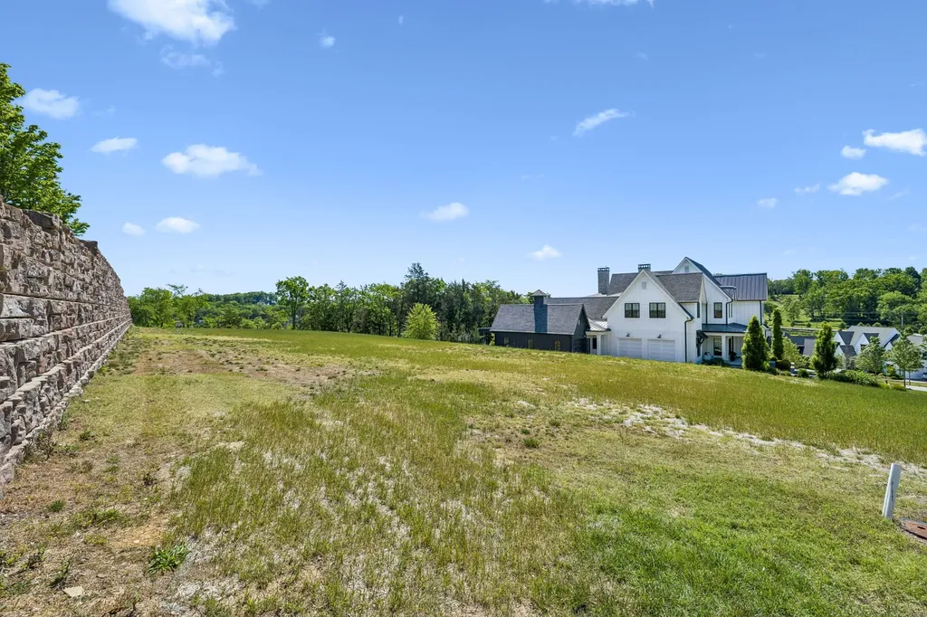 9120 Sawtooth Lane College Grove TN 37046