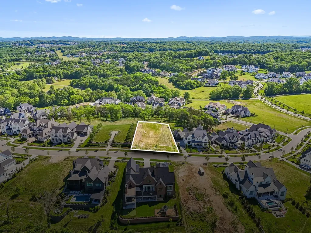 9120 Sawtooth Lane College Grove TN 37046