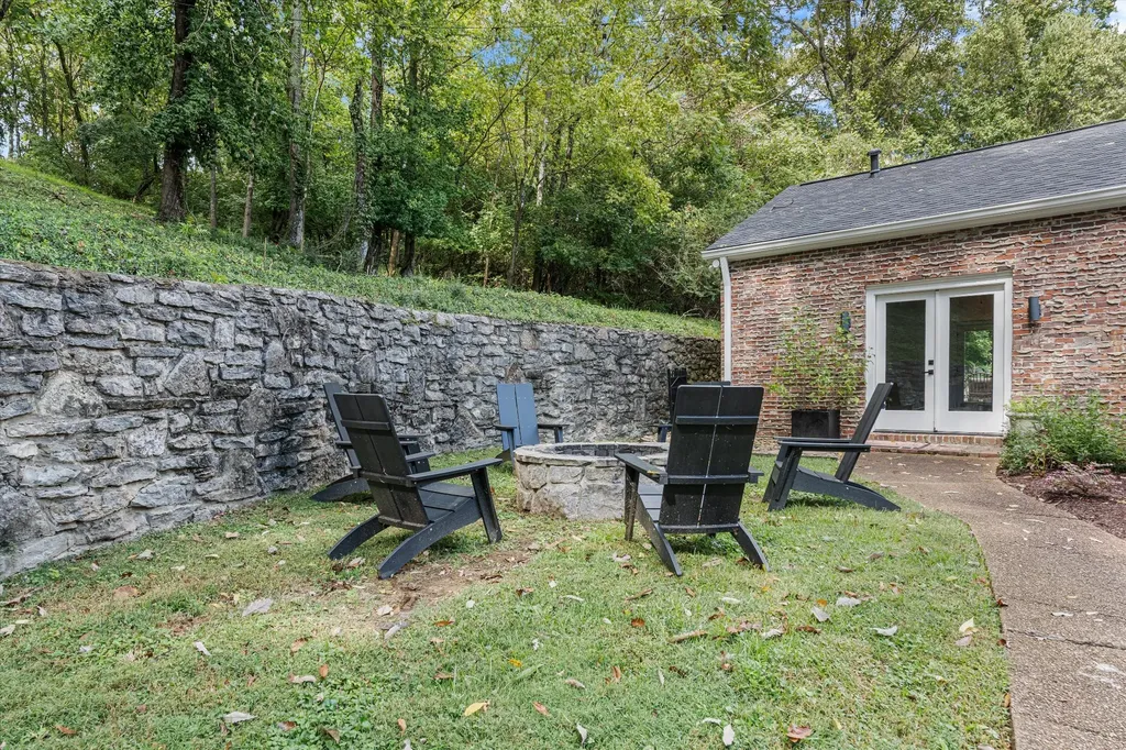 1780 Tyne Boulevard Nashville TN 37215