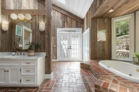 1780 Tyne Boulevard Nashville TN 37215