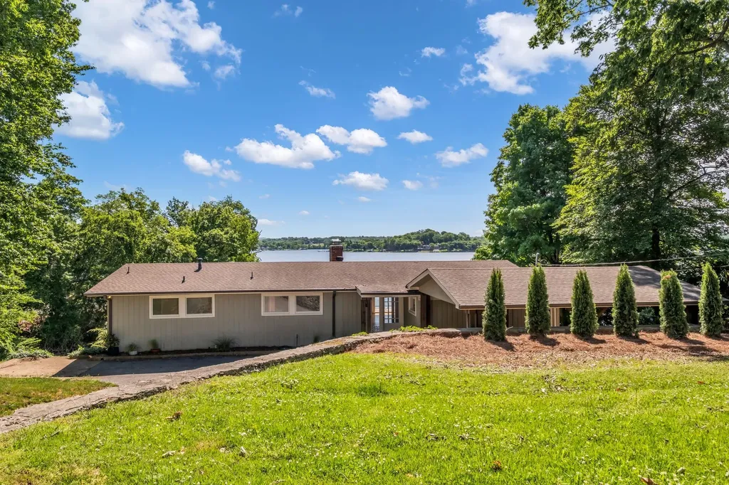 109 The Landings Hendersonville TN 37075