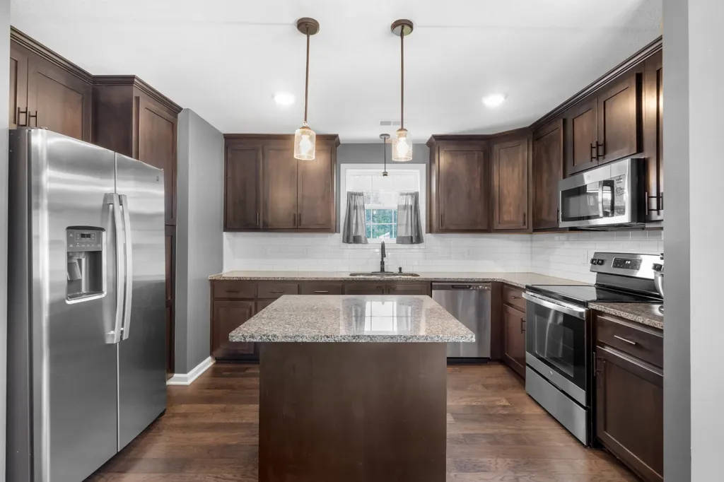 1449 Fredrick Drive Clarksville TN 37042