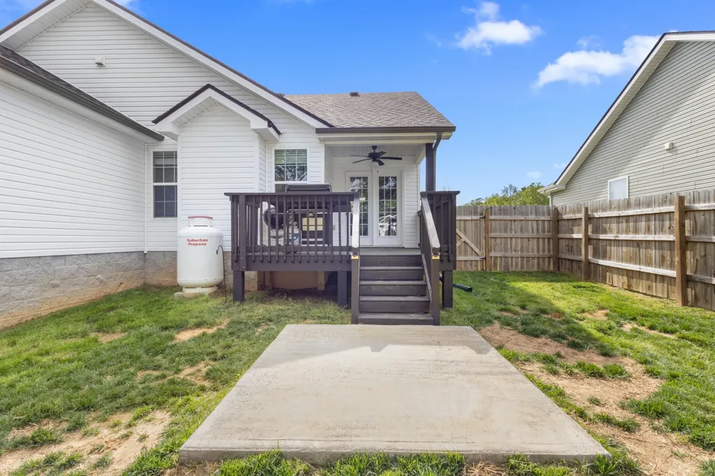 1449 Fredrick Drive Clarksville TN 37042