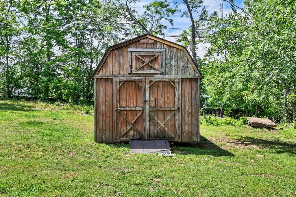 3104 Spring Creek Court Clarksville TN 37040