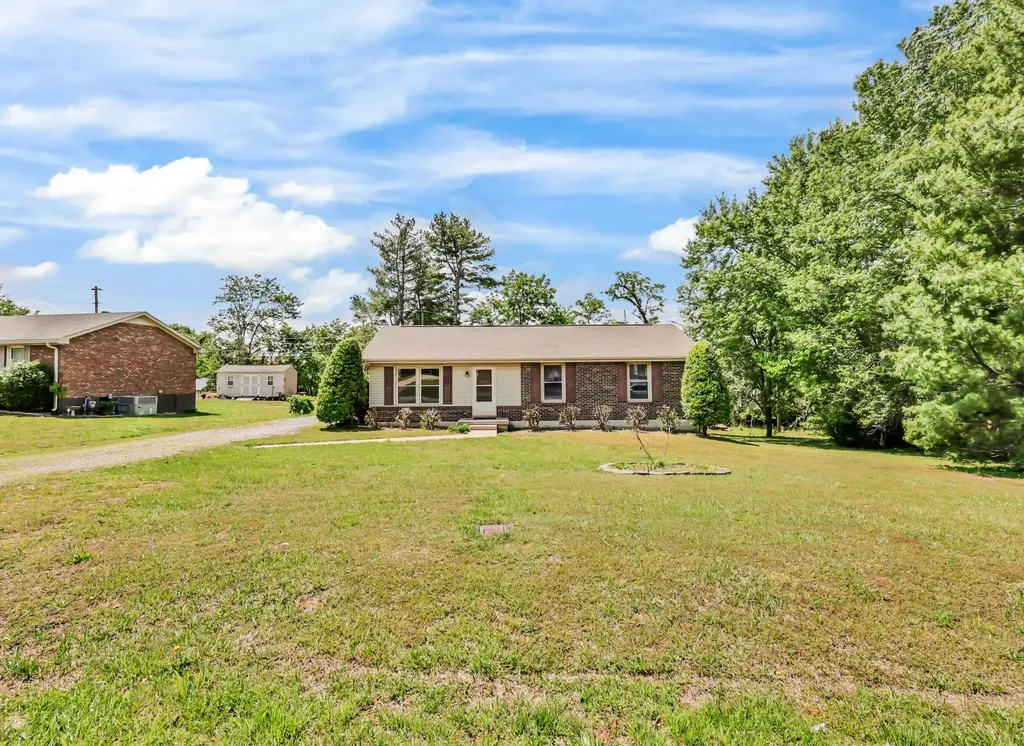 3104 Spring Creek Court Clarksville TN 37040