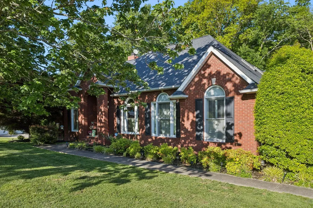 46 Deerfield Court Mcminnville TN 37110