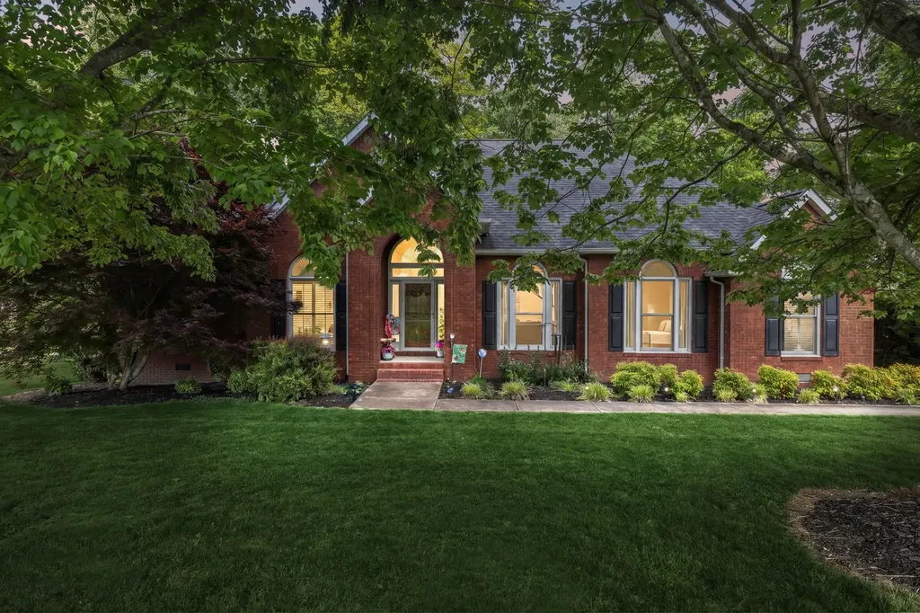 46 Deerfield Court Mcminnville TN 37110