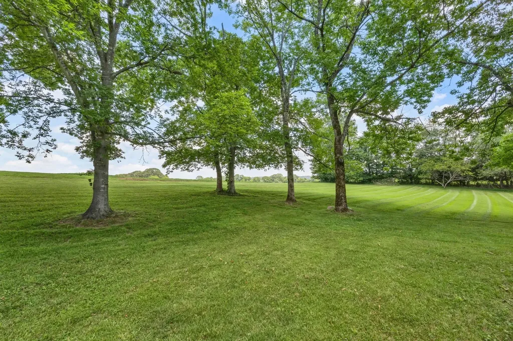 1330 Barkley Hills Circle Clarksville TN 37040