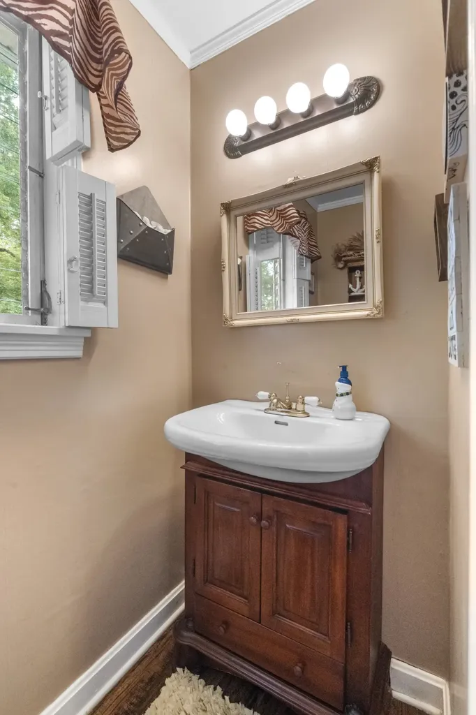 134 Murphree Avenue Centerville TN 37033